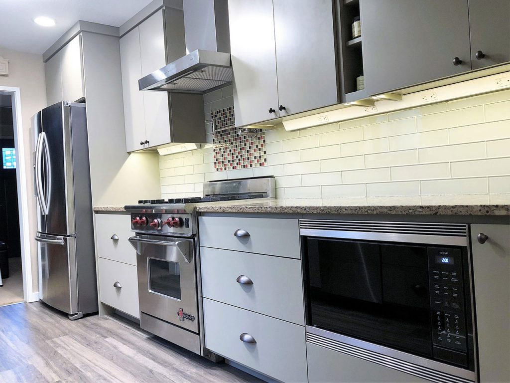 Maple kitchen cabinets